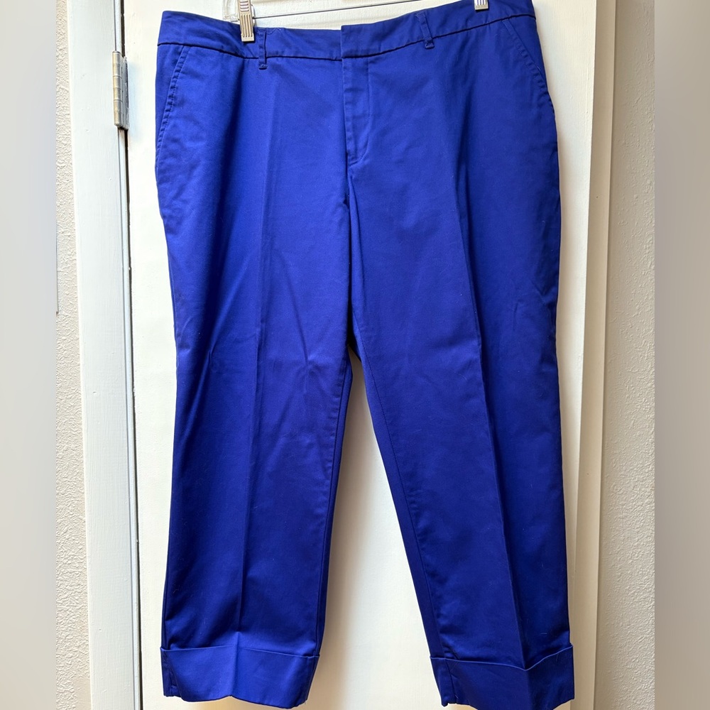 Massimo Blue Capris with Flat Front Design